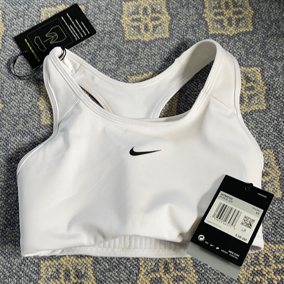 Nike Other Nwt White Nike Sports Bra Poshmark
